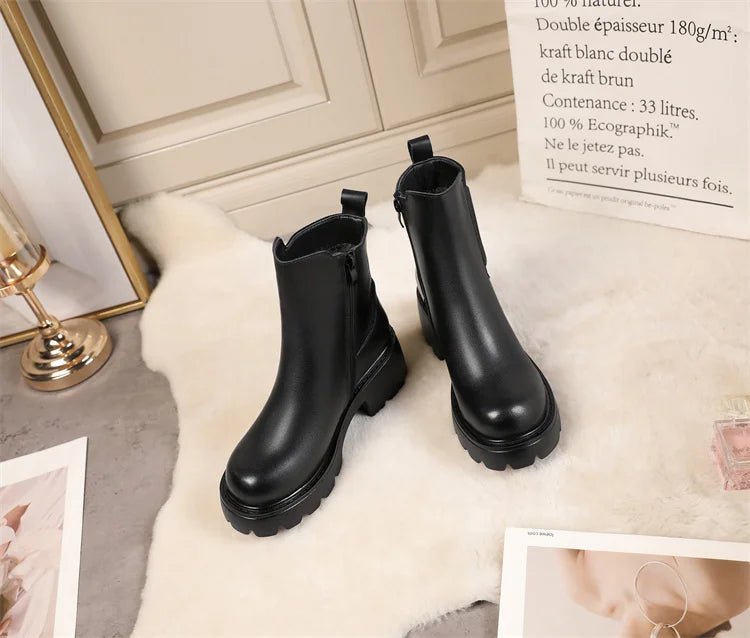 Schwarze Chelsea-Boots mit glattem Obermaterial, Blockabsatz und Zuglasche