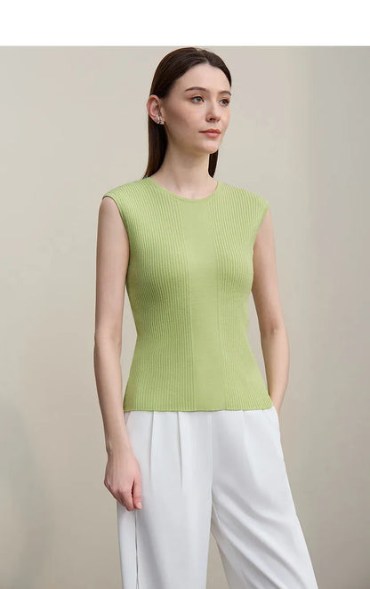 Ärmelloser Strickpullover in hellgrün mit Rundhalsausschnitt, gerader Saum