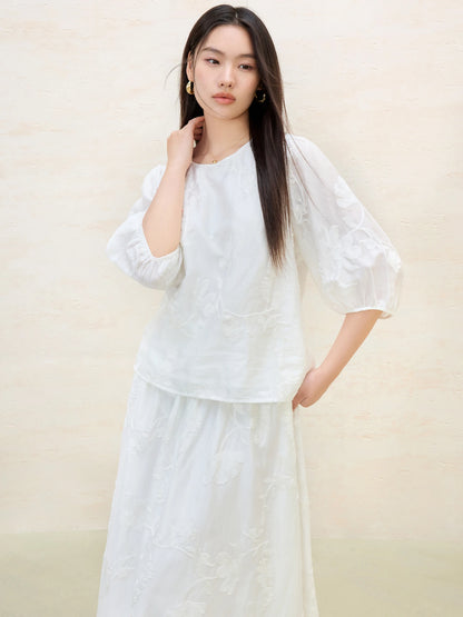 Luftiges Damen-Sonnenschutzshirt in Übergröße mit erfrischendem Design und Farbvielfalt für den Sommer.