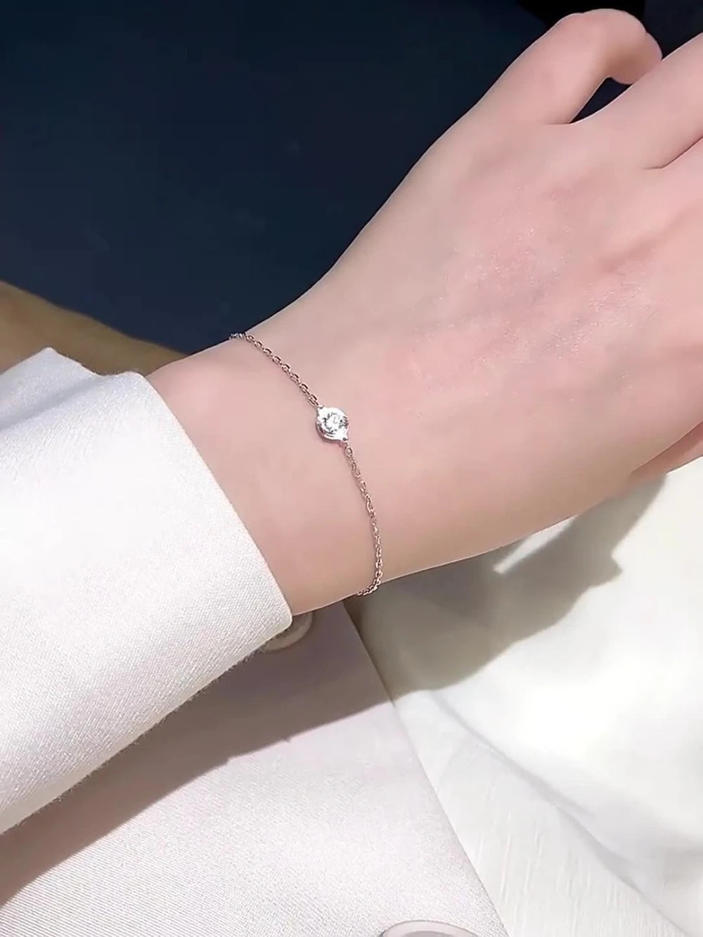 Damen-Armband mit Moissanit in Lünettenfassung