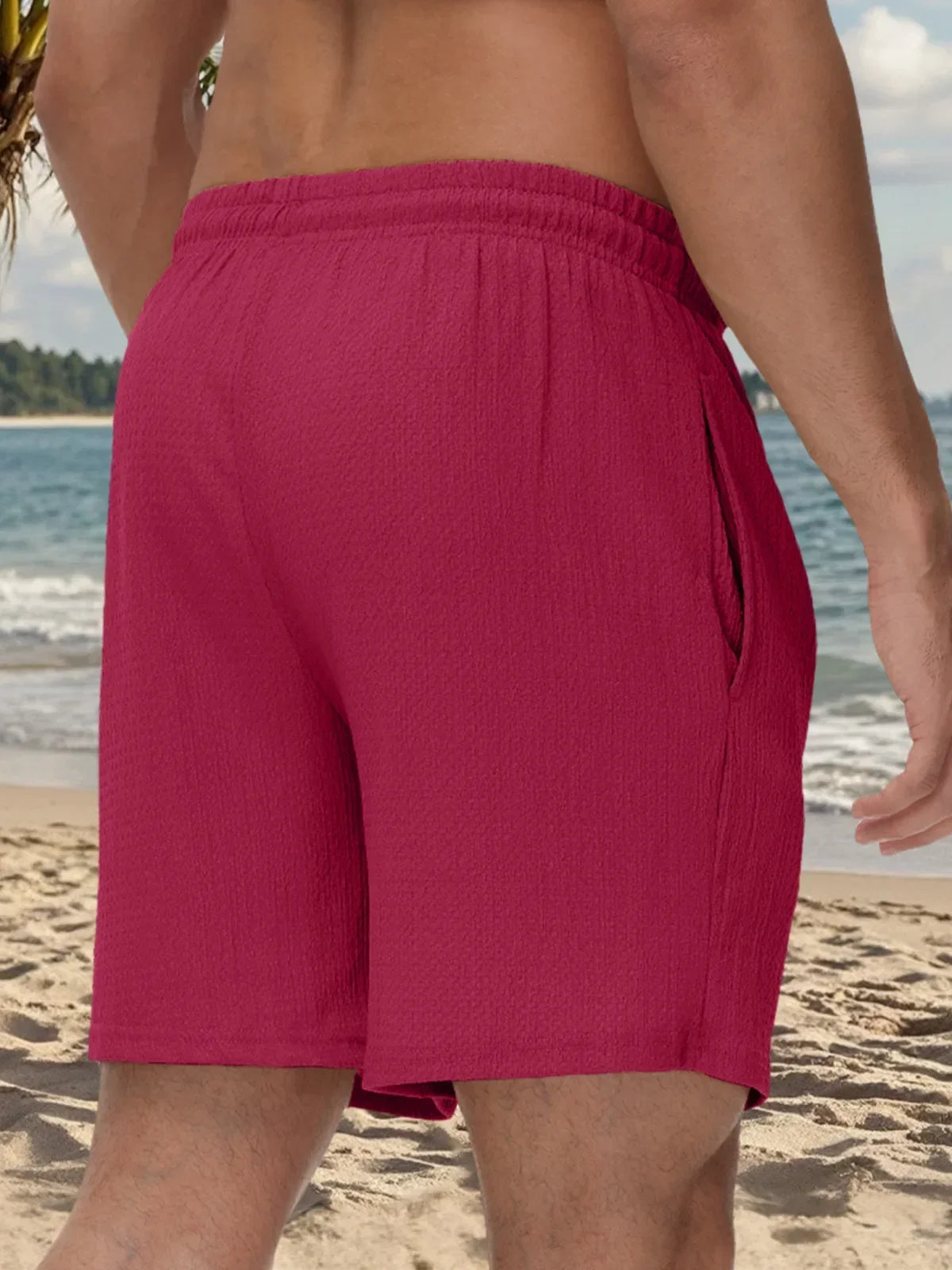 Leichte Herren-Sportshorts aus Eisseide – lockere, knielange Sommerhose in Schwarz