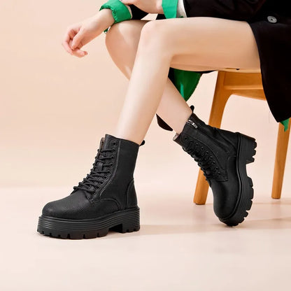 Damen-Winterstiefel aus Lederoptik, schwarze Schnürstiefelette mit dicker Profilsohle