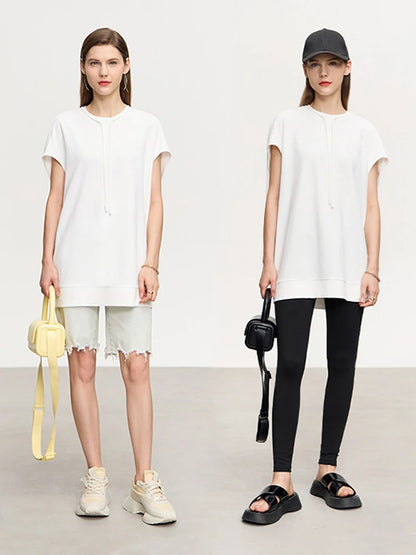Damen T-Shirt im minimalistischen Stil mit lässigen kurzen Ärmeln