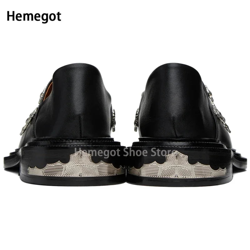 Schwarze Herren-Loafer-Ansicht hinten mit Ziernähten, Wellenkante und Slip-On