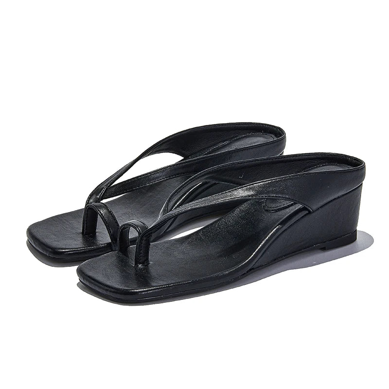 2025, neue Damen-Flip-Flops mit dicken Sohlen, Flip-Flops für den Strand, Hausschuhe für Damen, große Sommer-Keilabsätze, weibliche High Heels