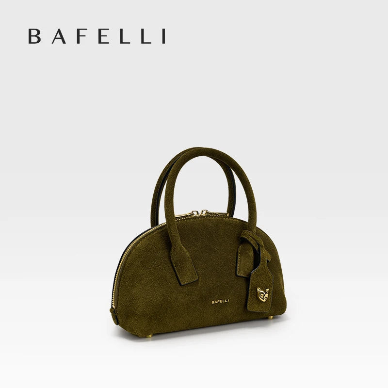 Bowlingtasche aus Wildleder-Optik in Moss-Green mit Griffbügeln und Ziernieten