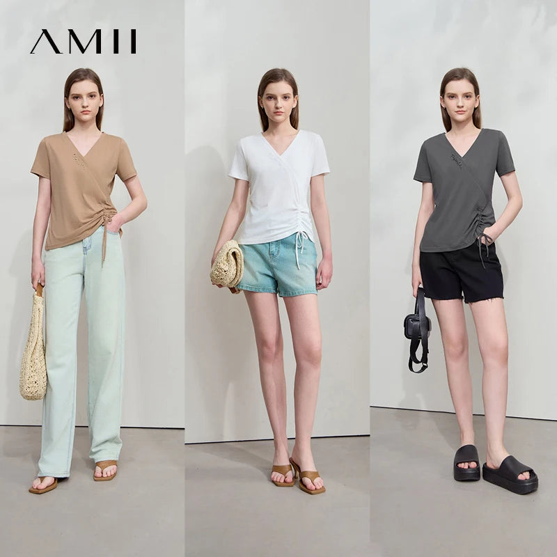 Damen T-Shirt im minimalistischem Stil mit V-Ausschnitt und Plissee-Details