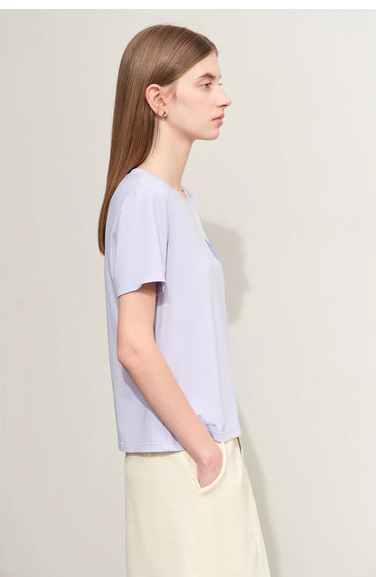 Damen T-Shirt im Minimalismus-Stil mit O-Ausschnitt und Stickerei