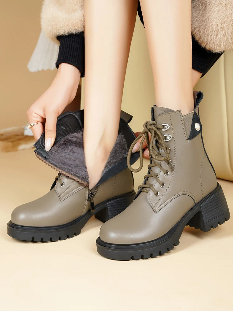 Damen-Winter-Stiefeletten mit Schnürung, dunkelgrauem Obermaterial und warmem Futter