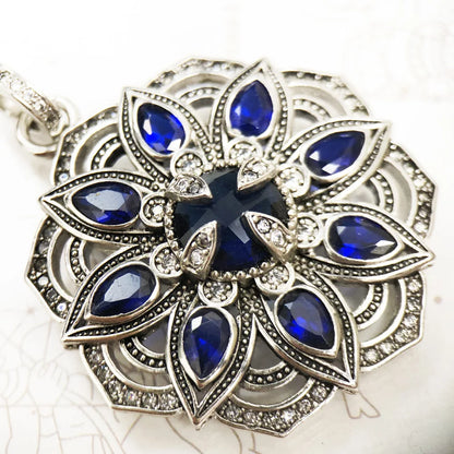 Damen-Anhänger Hand Fatima Chakra Lotus Bohemia aus Sterlingsilber