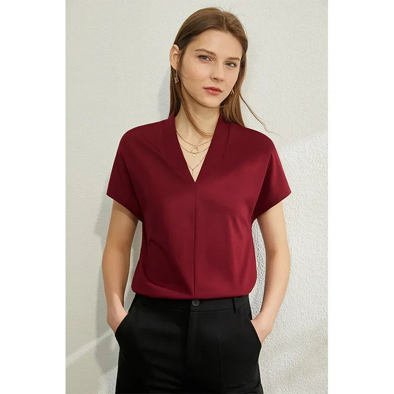Damen T-Shirt im klassischen Stil mit lässigem V-Ausschnitt und Kurzarm