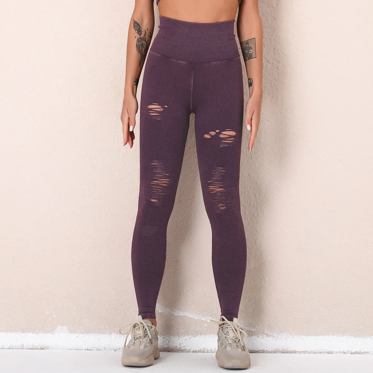 Schnelltrocknende Leggings für Damen Dunkellila, Vorderansicht mit Cut-outs an den Oberschenkeln