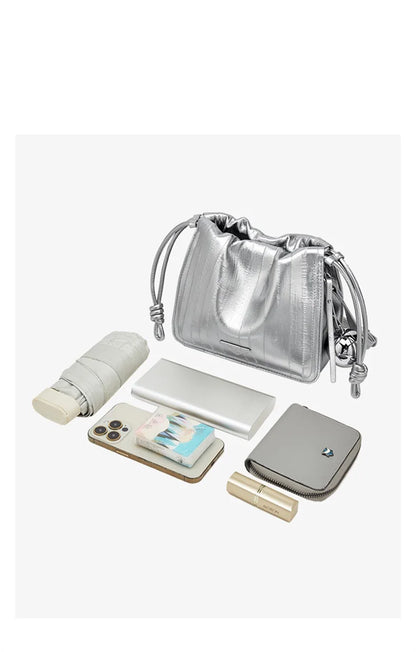 Damen Schultertasche aus Kunstleder und Spaltleder mit Kordelzug