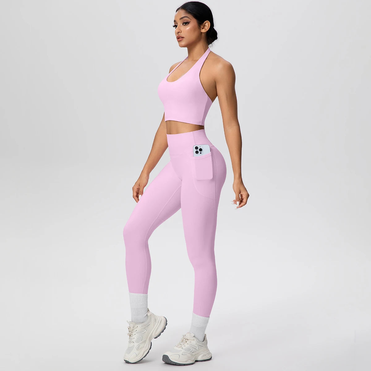Athletisches Yogaset in Flieder: Sport-BH und Leggings mit Tasche am Oberschenkel