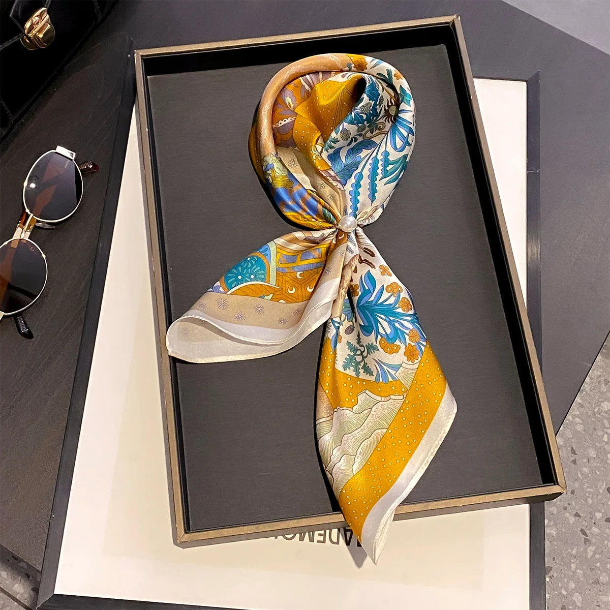 Damen Seidenschal 53cm quadratisch Blumenprint Luxus Hijab Bandana O