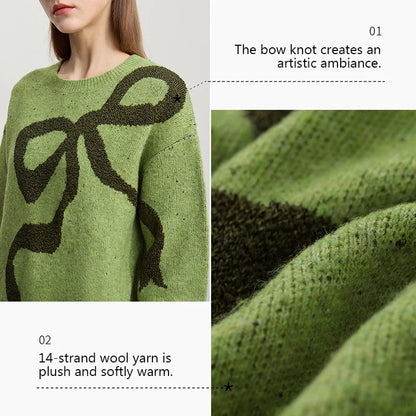 AMII Damenpullover im Detail: grün mit Bow- Jacquard, weiches Strickbild, Rundhalsausschnitt