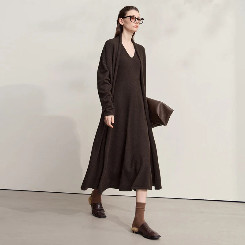 Elegantes Strickkleid Damen Mit V-Ausschnitt Und A-Linie