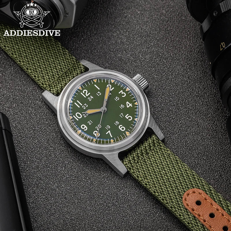 Herren-Vintage-Automatikuhr mit Bubble-Glas und Nylonarmband