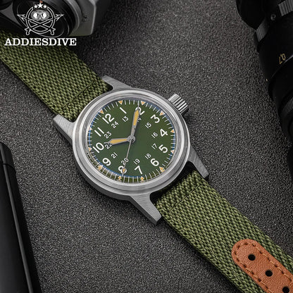 Herren-Vintage-Automatikuhr mit Bubble-Glas und Nylonarmband