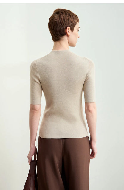 Amii Pullover mit halbem Rollkragen, beiger Feinstrick, 5-teilige Ärmel, Rückansicht