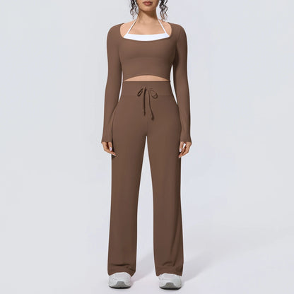 Braunes Yoga-Set vorne mit weitem Hosenbein und Crop-Top, Taille mit Kordelverschluss