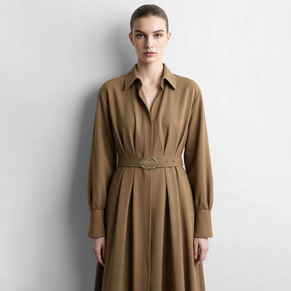Elegantes Damenkleid Mit Reverskragen Und Gürtel Für Berufsfrauen