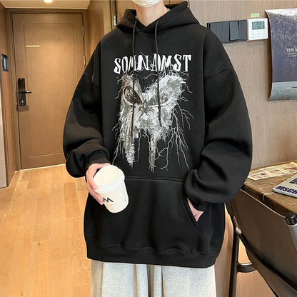 Herren Sweatshirt mit Gothic Schmetterling Grafik und Kapuze im Y2K Stil