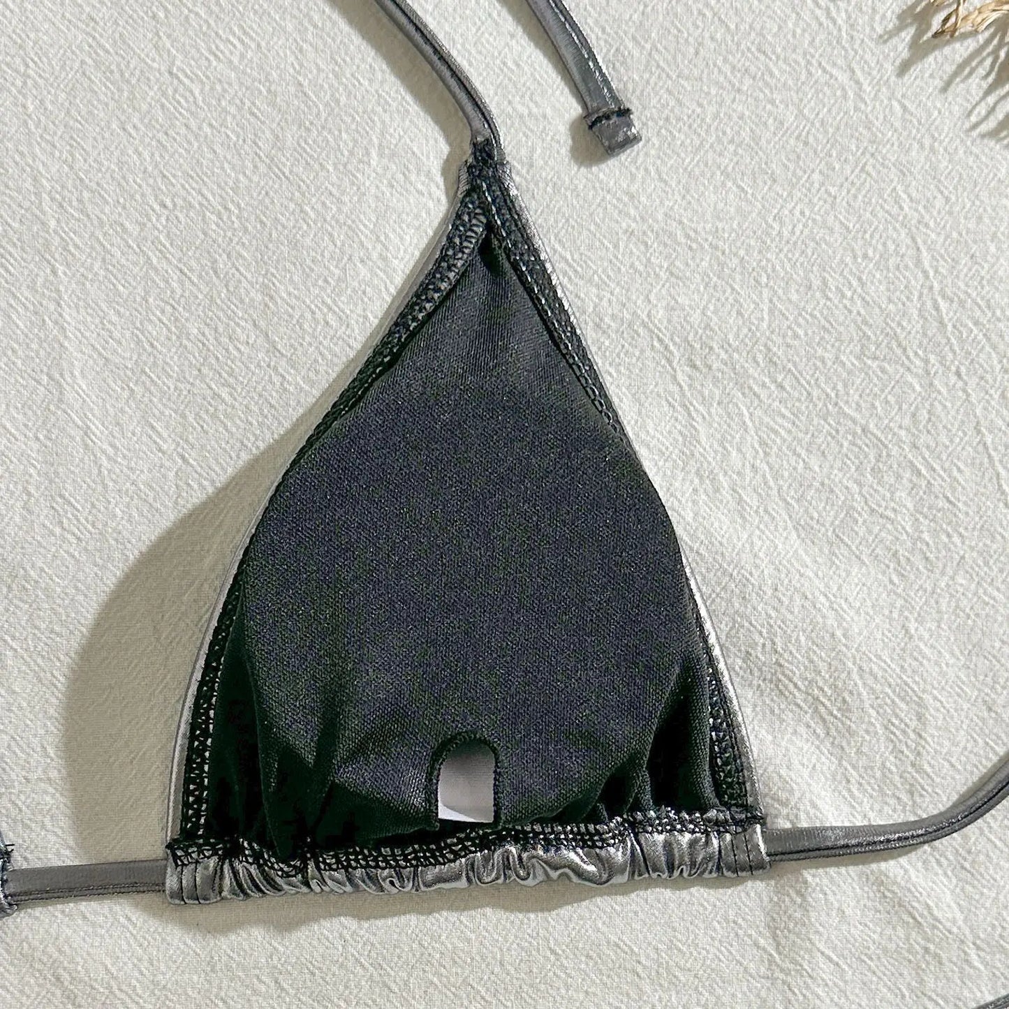 Push-Up-Bikini mit Strasssteinen und passendem Stirnband – ideal für Strand und Pool