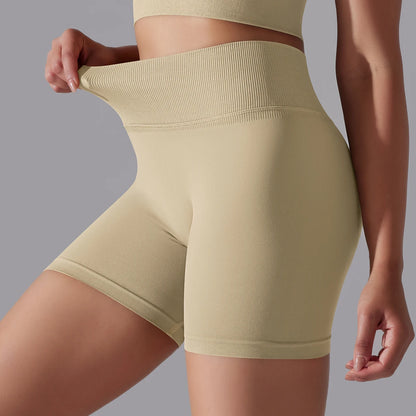 Nahtlose Damen-Shorts aus Strick, hellbeige, kurze Laufhose mit breitem Bund