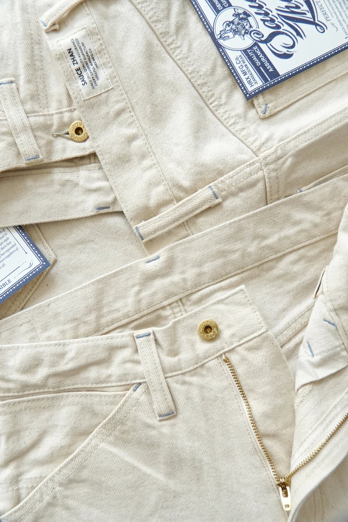 Herren Jeans aus Selvedge Denim mit hohem Bund und regulärer Passform
