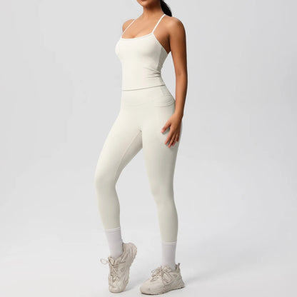 Damen-Sportset (2-teilig) in Hellivory: Trägershirt und Leggings im Slim-Fit