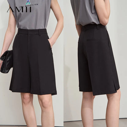 Damen Shorts im minimalistischen Stil mit Tasche für den Sommer