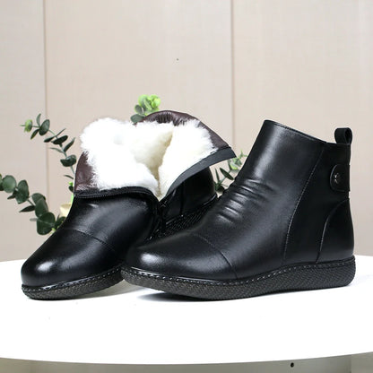 Damen-Winterstiefeletten, schwarze Lederoptik, weiße Fellfütterung, Pull-On, Profilsohle