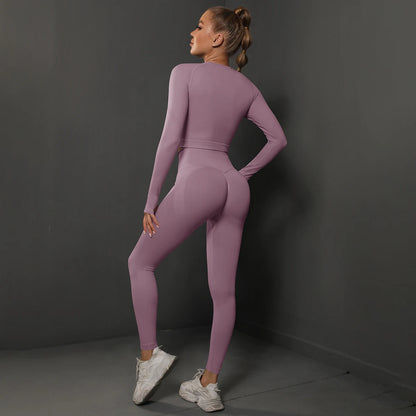 Nahtloses Yoga-Set mit Crop-Top und Leggings, lila, Rückansicht mit figurbetonter Passform
