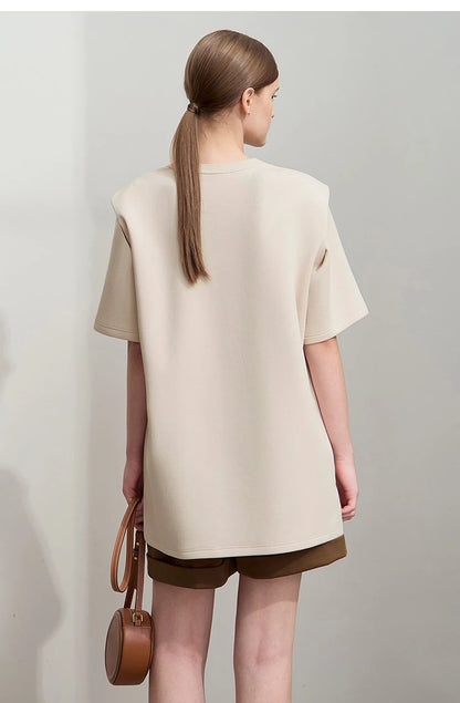 Damen T-Shirt im minimalistischen Stil mit lässigem O-Ausschnitt und Kunstdruck