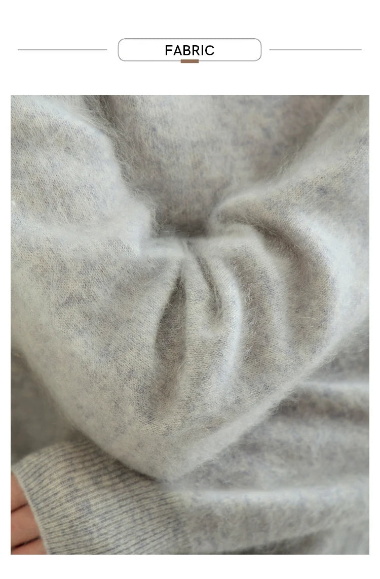 Strickstoff-Detail vom Damenpullover, weiche helle Wolle mit feiner Struktur