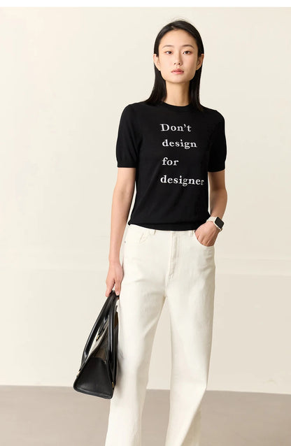 Damen Top im Minimalismus-Stil mit O-Ausschnitt und kontrastierenden Farben