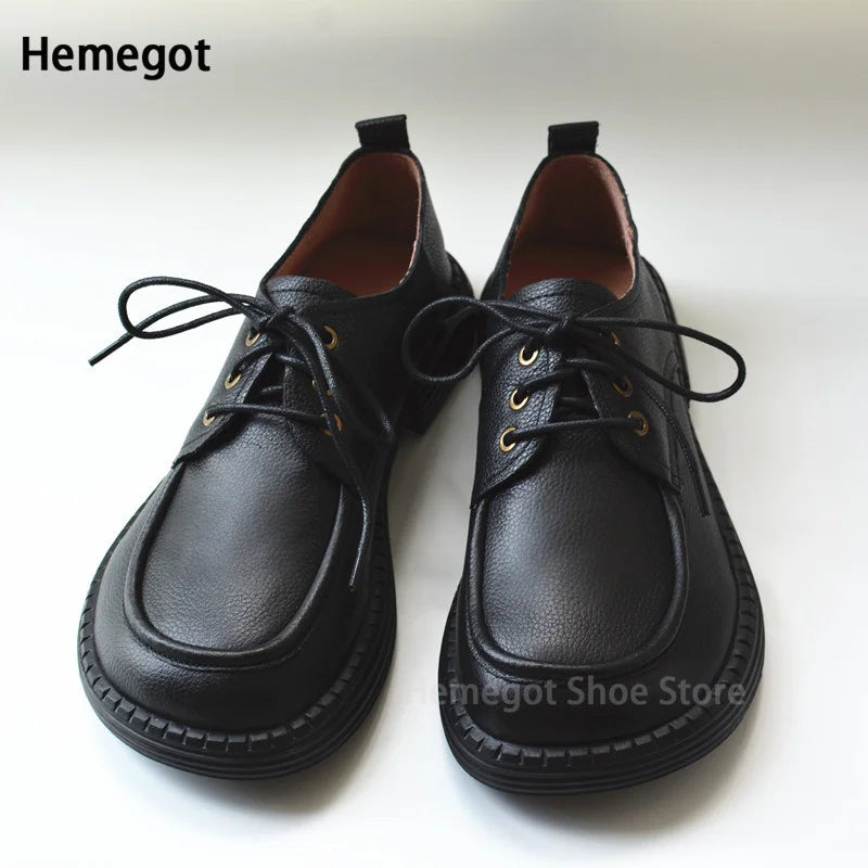 Schwarze Herren-Leder-Schnürschuhe mit Rundkappe, Schnürsenkel und Profilsohle