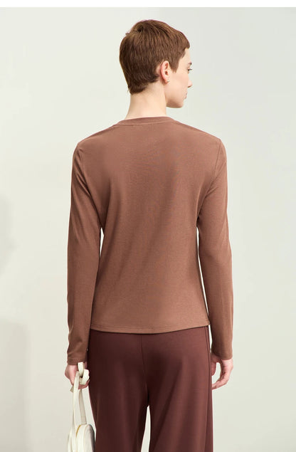 Damen T-Shirt mit minimalistischem Design und gesticktem Brief für den Herbst