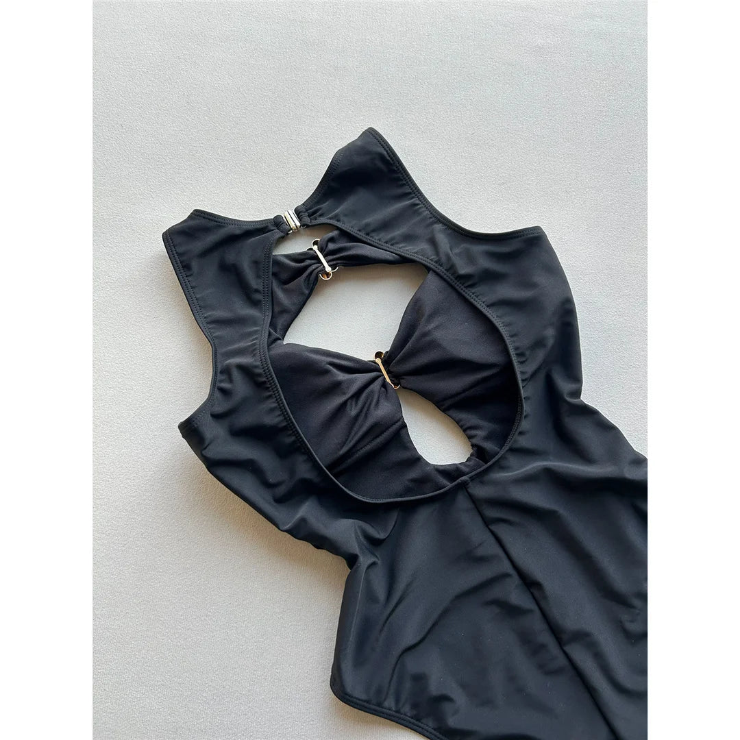Damen Badeanzug Cut-Out rückenfrei hoher Beinausschnitt Monokini gepolstert 2026