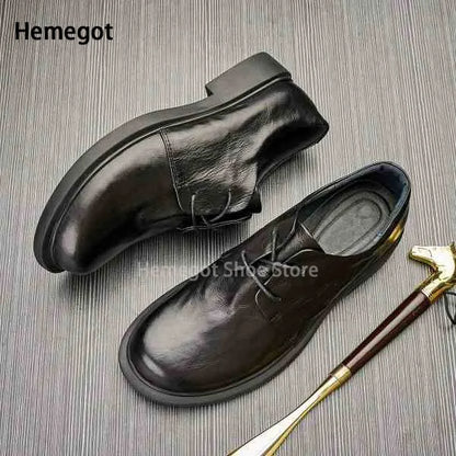 Herren-Board-Sneaker, dunkelbraunes Leder, Schnürung, gepolsterter Einstieg, seitlich
