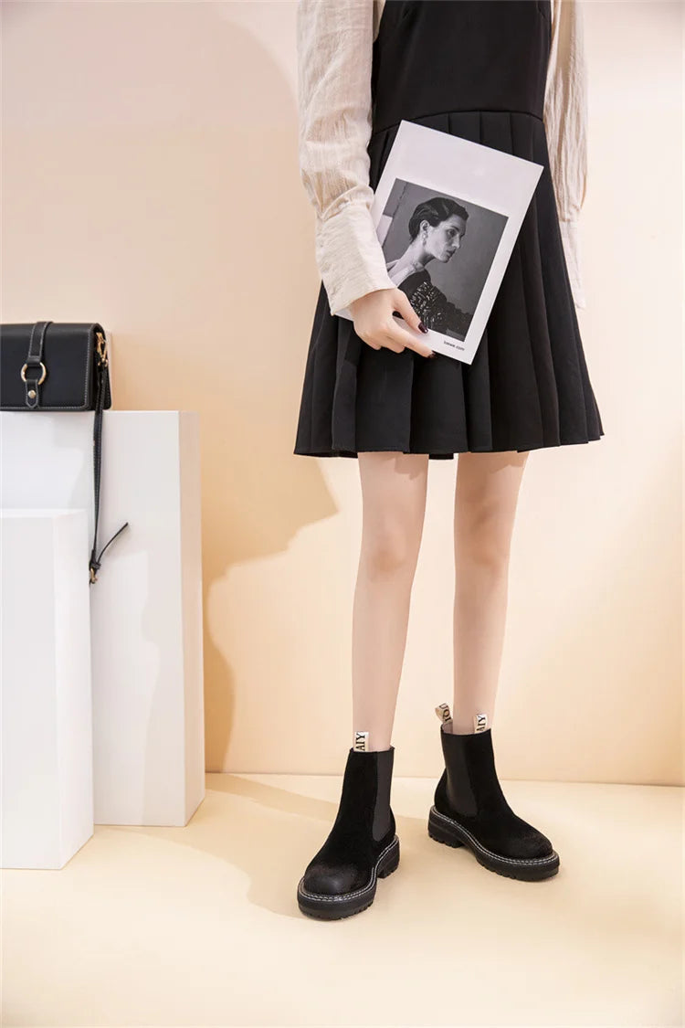 Women Winter Boots Sued Genuine Leather  New Fashion British Style Women Chelsea Boots Large Size 41　42　43 Female Ankle Boots