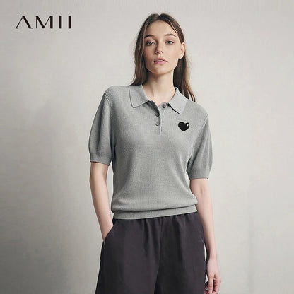 Damen-Strickpullover mit Polokragen, Knopfleiste und kleinem Herzapplikation vorne, grau