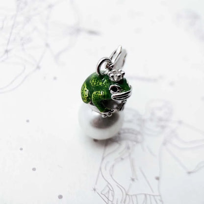Damen-Charm-Anhänger Frosch mit Perle handgemacht aus Sterlingsilber