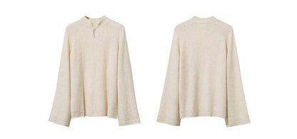 Beiger Wollpullover mit Stehkragen und Knopfleiste vorn, Vorder- und Rückseite.