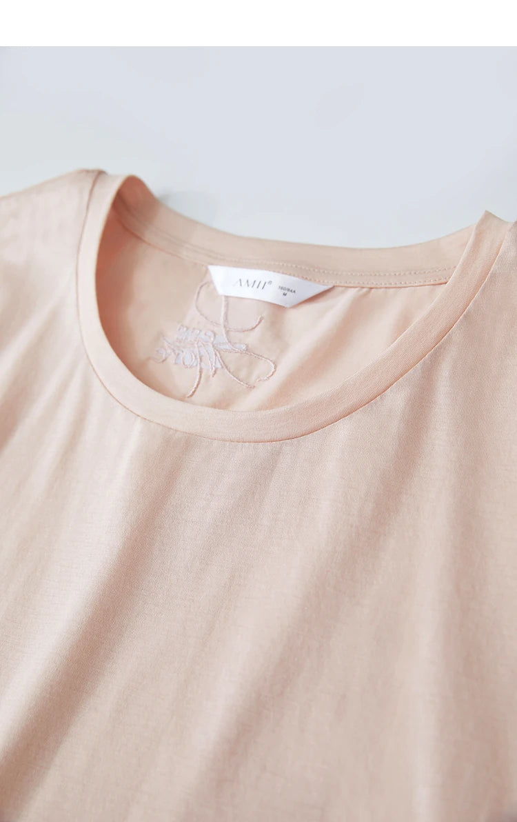 Damen Top im minimalistischen Stil aus einfarbiger mercerisierter Baumwolle