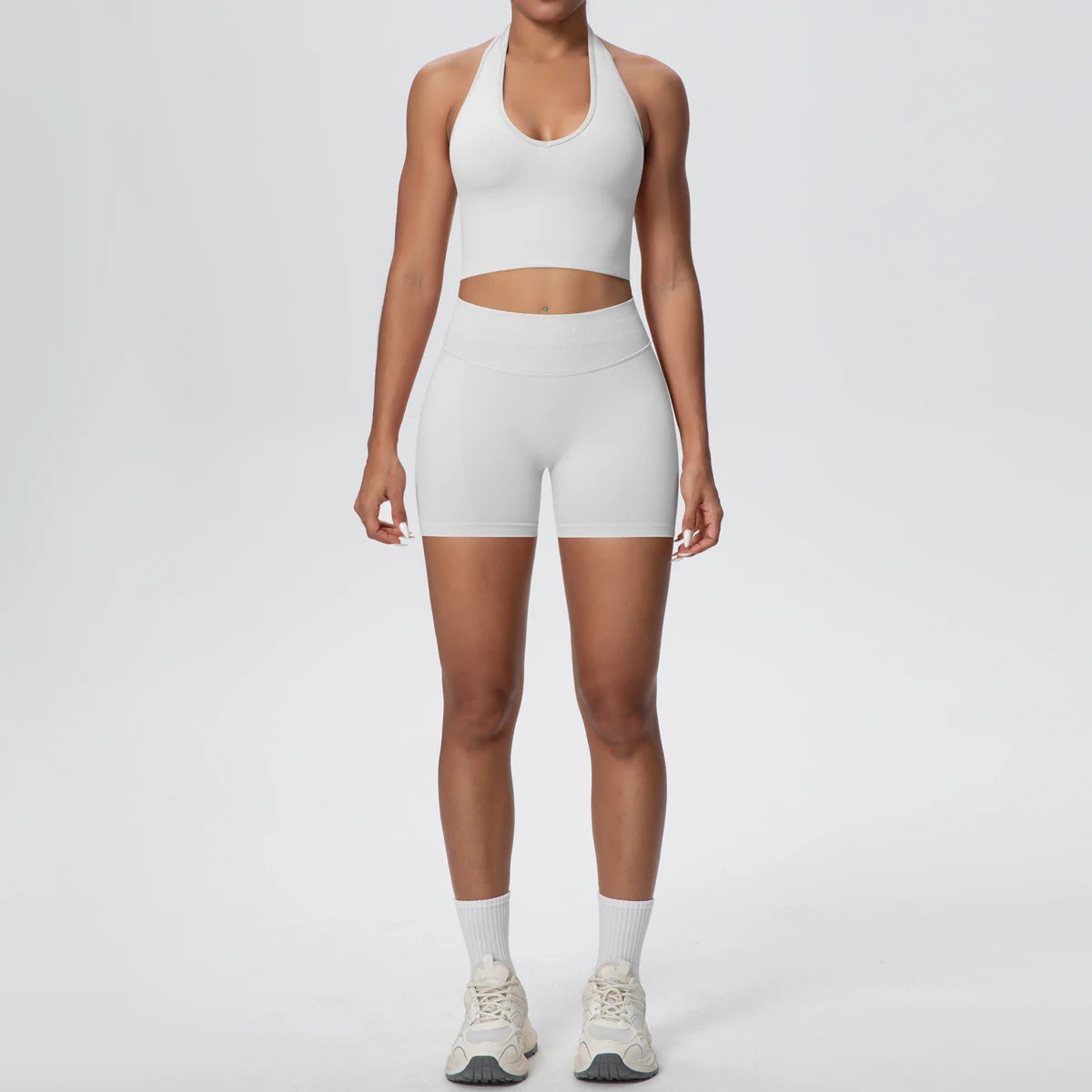 Damen Yoga-Set aus Bustier und High-Waist-Shorts, weiß, ärmellos