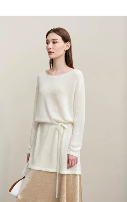 Gestricktes Longpullover-Top mit Rundhalsausschnitt, offwhite, mit Bindegürtel an der Taille