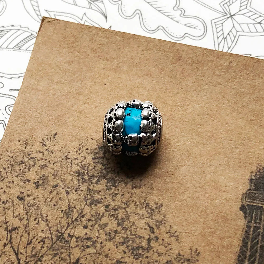 Damen-Charm-Anhänger Totenkopf Perlen blauer Stein Karma Vintage aus Sterlingsilber
