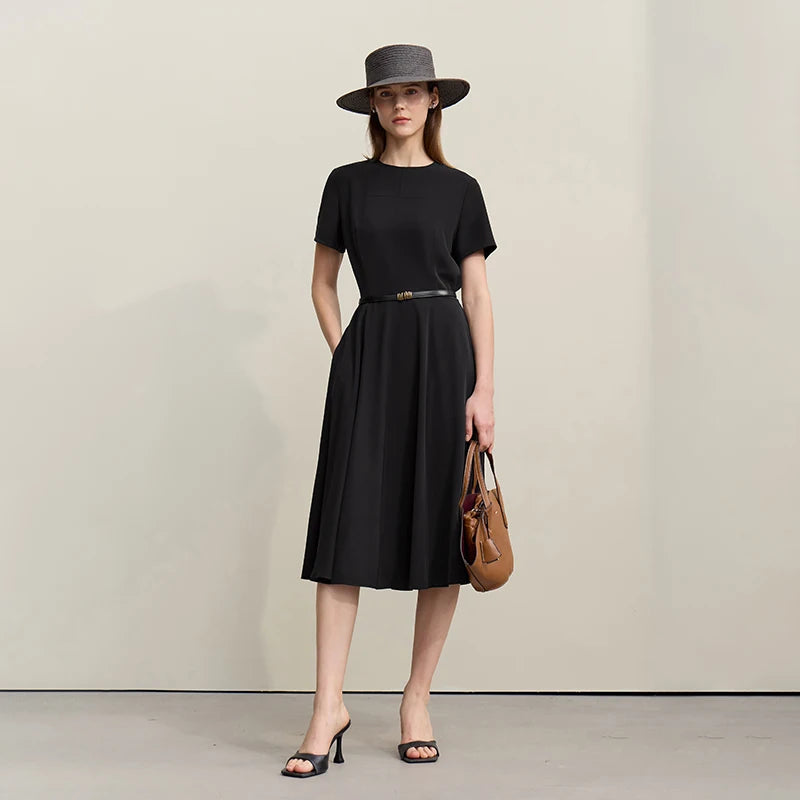 Elegantes Damenkleid Mit Taschen Aus Chiffon Tailliert Für Berufstätige